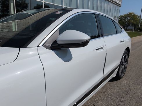 New 2025 Audi A6 e-tron Premium Plus image 34