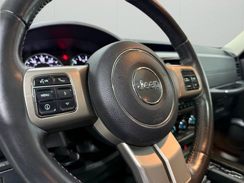 Used 2012 Jeep Liberty Limited Jet image 40