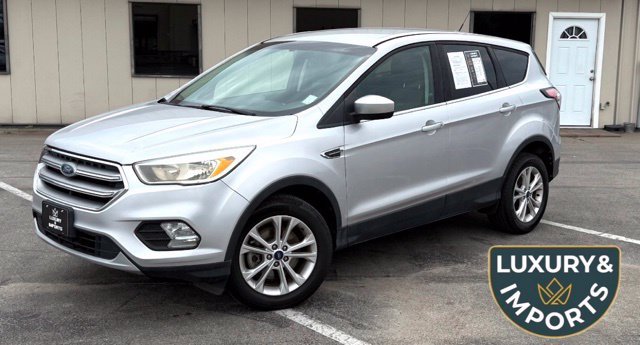 Used 2017 Ford Escape SE AWD/4WD image 1