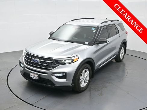 Used 2024 Ford Explorer XLT image 56