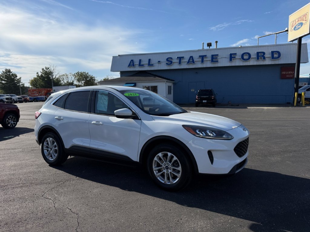 Used 2021 Ford Escape SE FWD image 1