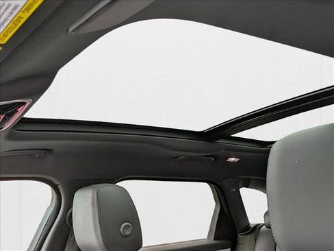 New 2026 Land Rover Range Rover Velar S image 15