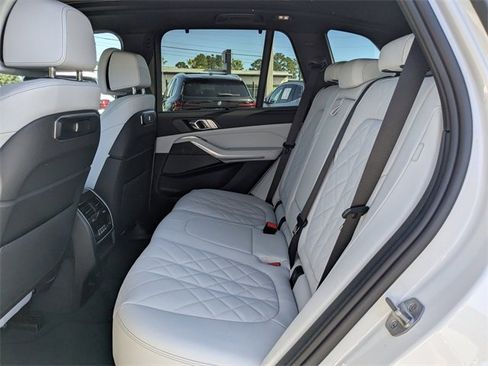 New 2026 BMW X5 xDrive40i w/ Climate Comfort Package image 15