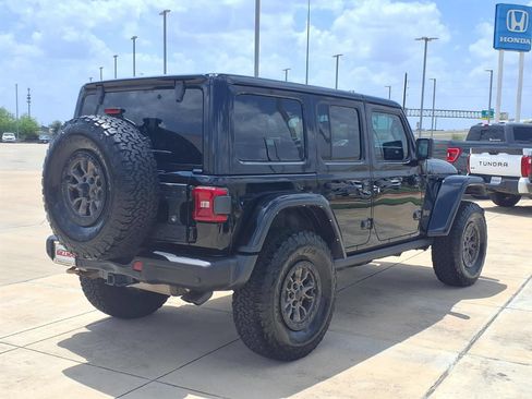 Used 2021 Jeep Wrangler Unlimited Rubicon w/ Trailer Tow Package AWD/4WD image 7