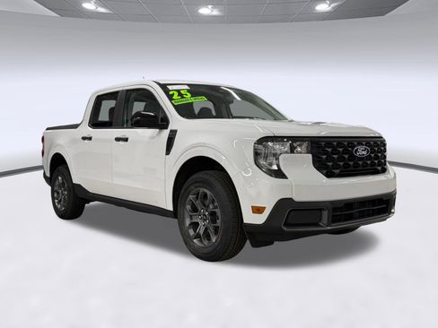 Used 2025 Ford Maverick XLT w/ XLT Luxury Package FWD image 7