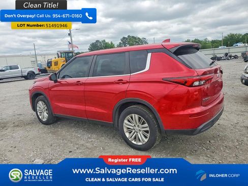 Used 2023 Mitsubishi Outlander ES FWD image 3