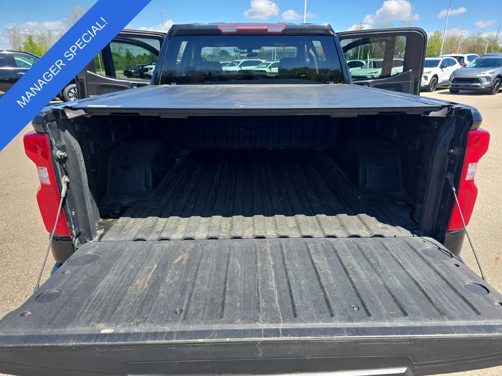 Used 2021 Chevrolet Silverado 1500 RST AWD/4WD image 13