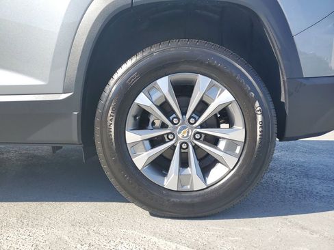 New 2026 Chevrolet Equinox LT w/ Convenience Package II FWD image 6