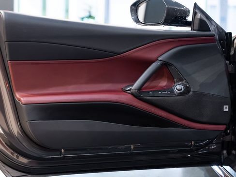 Certified 2023 Ferrari 812 GTS RWD image 25