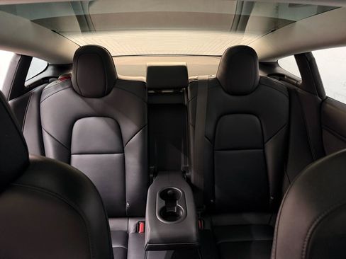 Used 2018 Tesla Model 3 RWD image 34