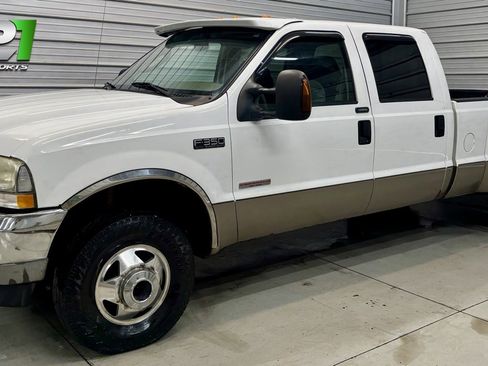 Used 2004 Ford F350 XL image 1