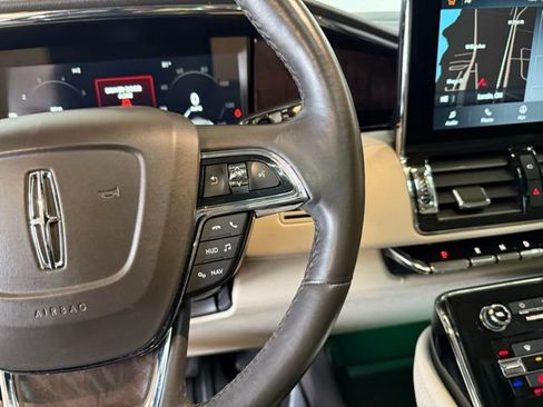 Used 2021 Lincoln Navigator Reserve w/ Luxury Package image 27