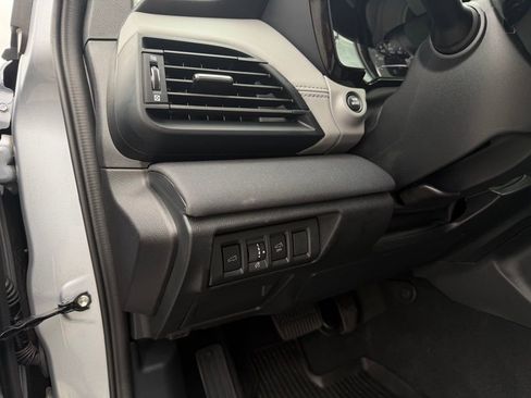 Used 2025 Subaru Outback Premium AWD/4WD image 15