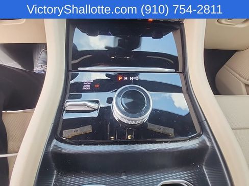 Used 2024 Jeep Grand Cherokee Limited w/ Luxury Tech Group II AWD/4WD image 7