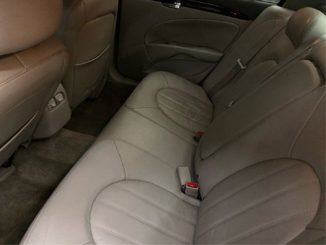 Used 2011 Buick Lucerne CXL FWD image 11