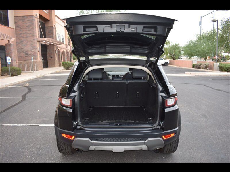 Used 2019 Land Rover Range Rover Evoque SE Premium AWD/4WD image 22