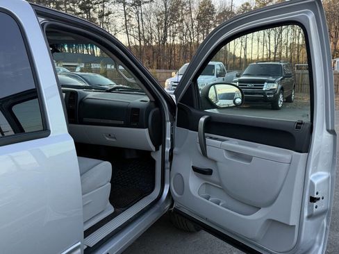 Used 2011 Chevrolet Silverado 1500 LT w/ All-Star Edition image 17