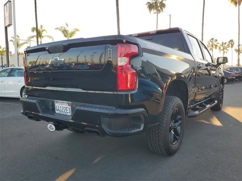 Used 2021 Chevrolet Silverado 1500 LT Trail Boss w/ Convenience Package II image 4