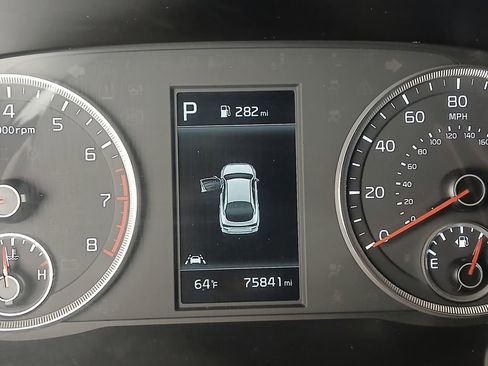 Used 2023 Kia K5 GT FWD image 29