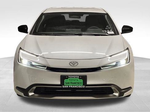 New 2026 Toyota Prius Plug-In Hybrid image 5