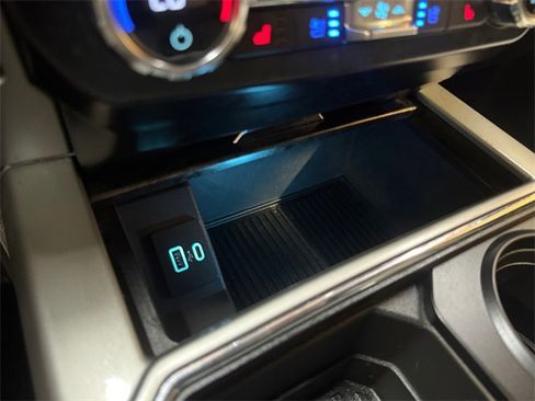 Used 2022 Ford F250 Lariat w/ Lariat Value Package image 27