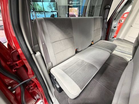 Used 2002 Ford F150 XLT image 5