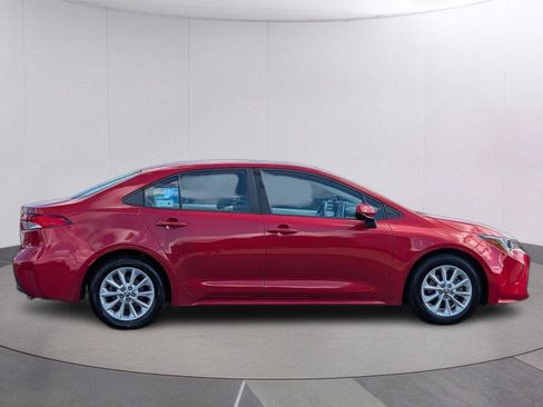 Used 2021 Toyota Corolla LE w/ LE Premium Package FWD image 6