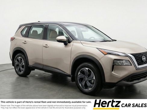 Used 2025 Nissan Rogue SV image 1