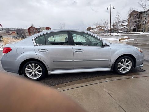 Used 2013 Subaru Legacy 2.5i Limited image 11