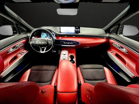 Used 2023 Genesis GV70 2.5T w/ Sport Prestige Package image 18