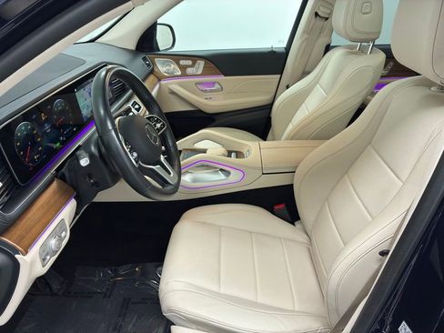 Used 2022 Mercedes-Benz GLS 450 4MATIC image 18