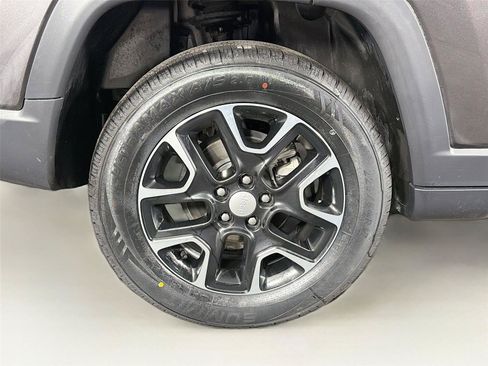 Used 2022 Jeep Compass Latitude w/ Convenience Group AWD/4WD image 34