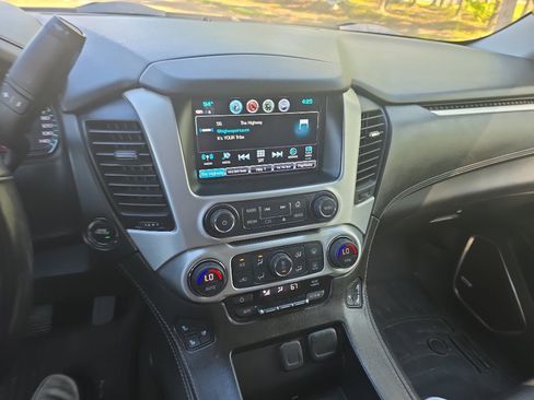 Used 2020 GMC Yukon SLT AWD/4WD image 6