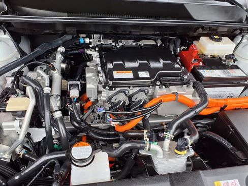 Used 2024 Subaru Solterra Premium image 18