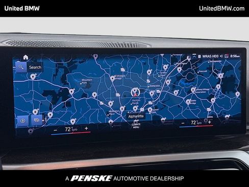 Used 2024 BMW 330i Sedan w/ Premium Package image 10