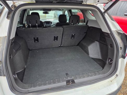 Used 2018 GMC Terrain SLE w/ Driver Convenience Package image 10