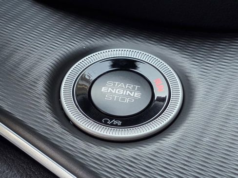 New 2025 Jeep Grand Cherokee L Altitude AWD/4WD image 23
