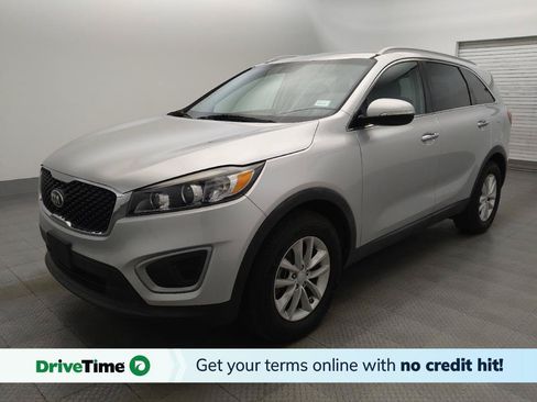 Used 2018 Kia Sorento FWD image 1