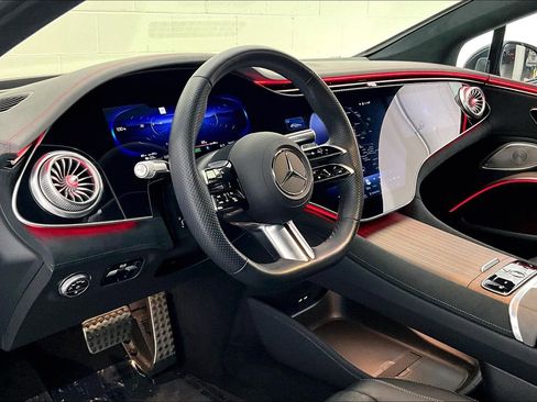 Certified 2023 Mercedes-Benz EQS 580 4MATIC Sedan image 18