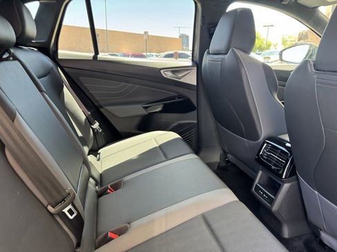 Used 2024 Volkswagen ID.4 S image 36