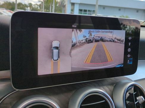 Used 2021 Mercedes-Benz GLC 300 image 22