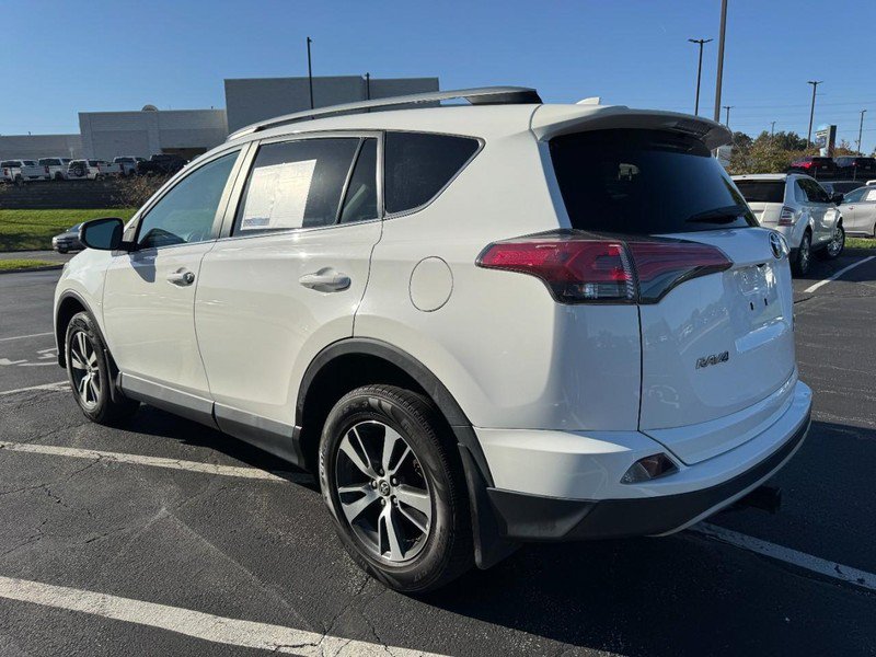 Used 2018 Toyota RAV4 XLE w/ Plus Extra Value Package AWD/4WD image 5