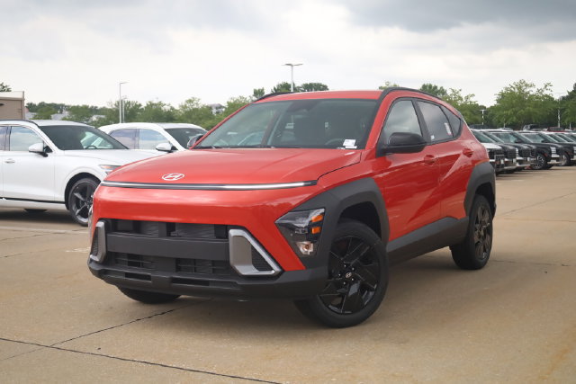 New 2026 Hyundai Kona SEL Sport AWD/4WD image 2