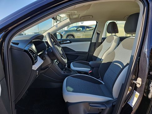 New 2026 Volkswagen Taos S image 10