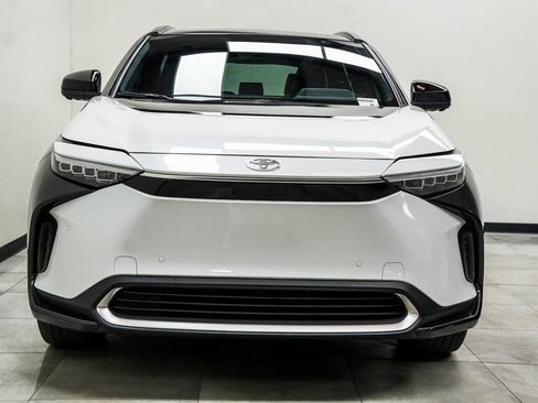 Used 2024 Toyota bZ4X Limited image 7