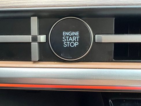 Used 2024 Hyundai Santa Fe Limited image 12