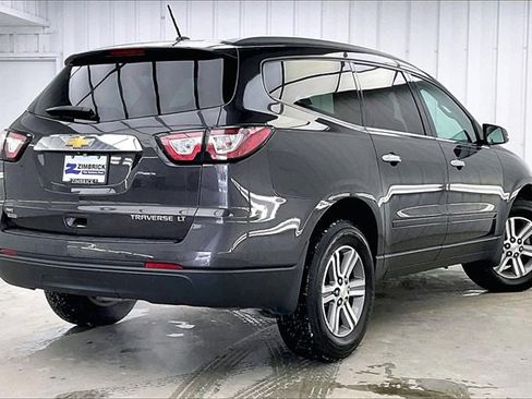 Used 2015 Chevrolet Traverse LT image 12