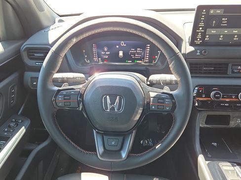 New 2026 Honda Pilot TrailSport image 19