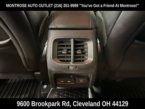 Used 2019 Jeep Cherokee Latitude Plus w/ Comfort/Convenience Group image 41
