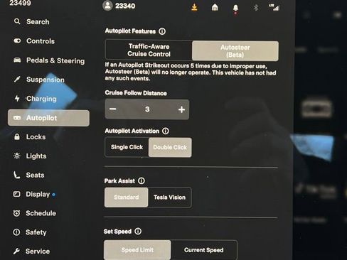 Used 2022 Tesla Model S image 21